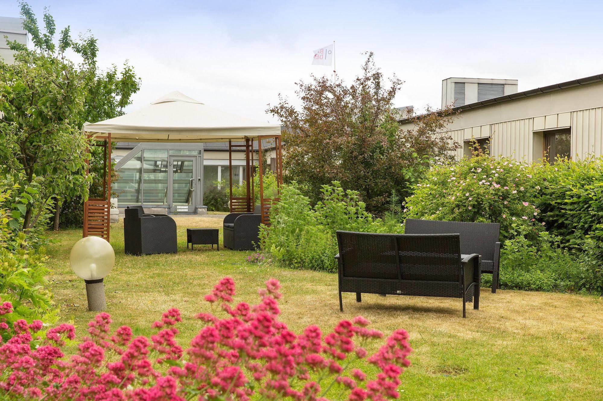 Profilhotels Garden Hotell 4*